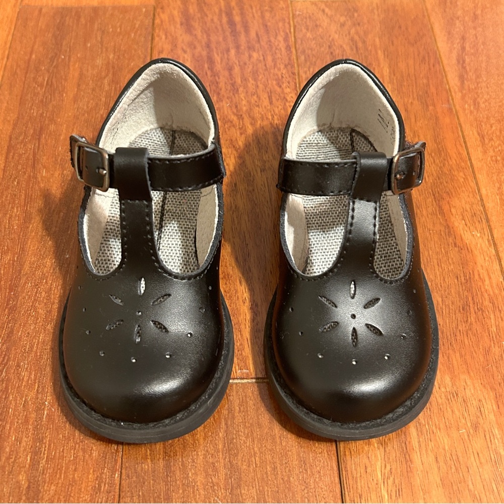 FootMates Sherry 2 Mary Jane Shoes